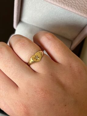Vintage Gold & Diamond Star Signet Ring